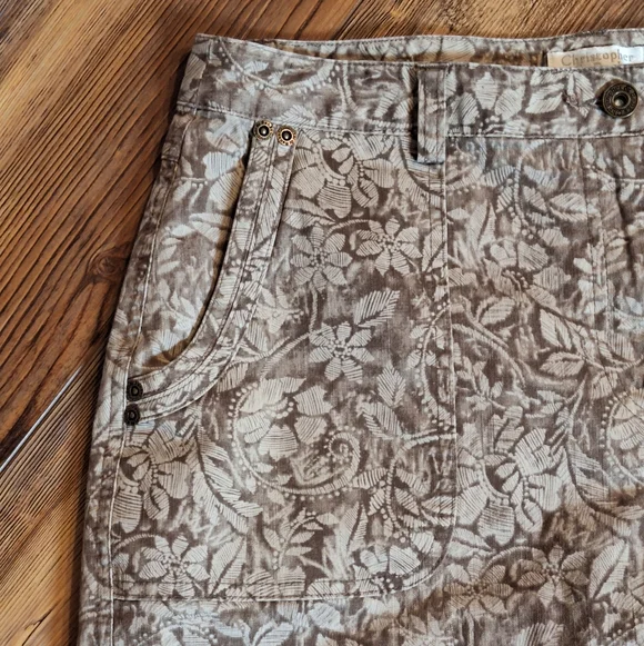 Vtg Christopher & Banks Tan Floral Stretch Cropped Capris Pockets Wms Size 8 - Picture 3 of 16